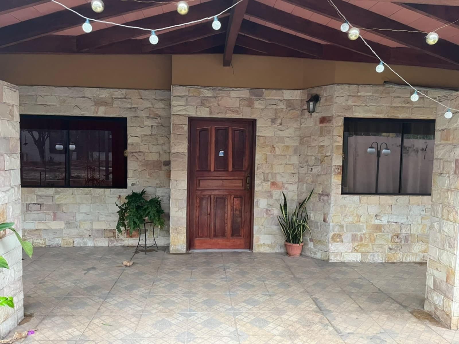 Casa de 3 dormitorios en Lambaré, foto 2 de 6