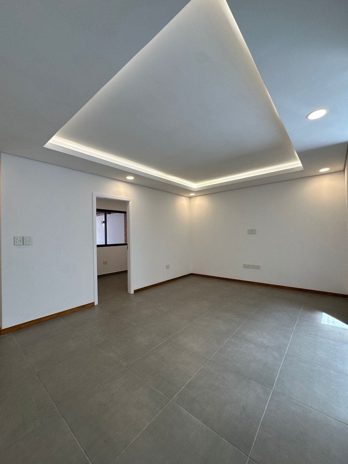Casa de 3 dormitorios en Luque, foto 3 de 6