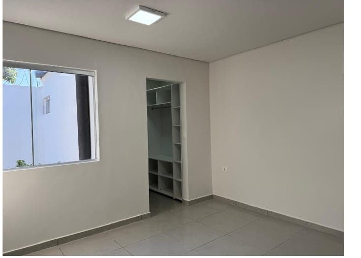 Casa de 2 dormitorios en Luque, foto 6 de 6